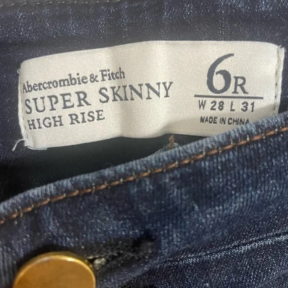 Abercrombie & Fitch High Rise Super Skinny Jeans - Picture 3 of 6